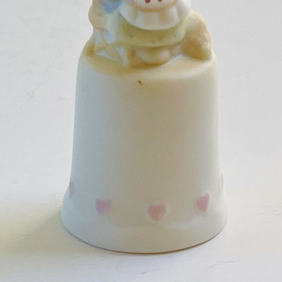 Precious Moments Mother Sew Dear Porcelain Thimble Miniature Figurine 1984 - Picture 4 of 9